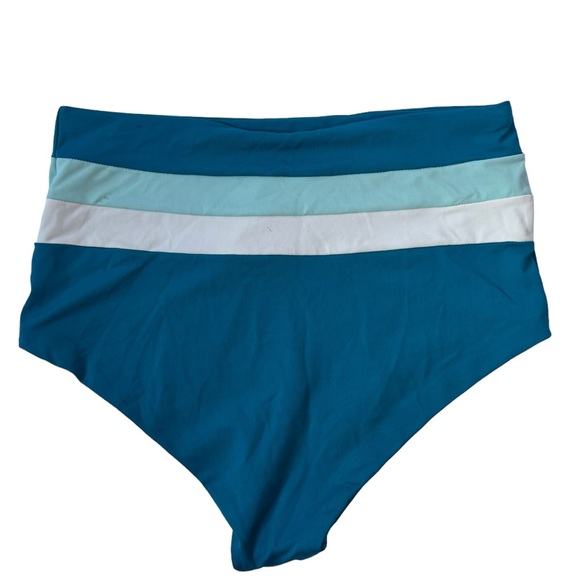 L*SPACE Swim Set Size S NWT - Picture 6 of 8